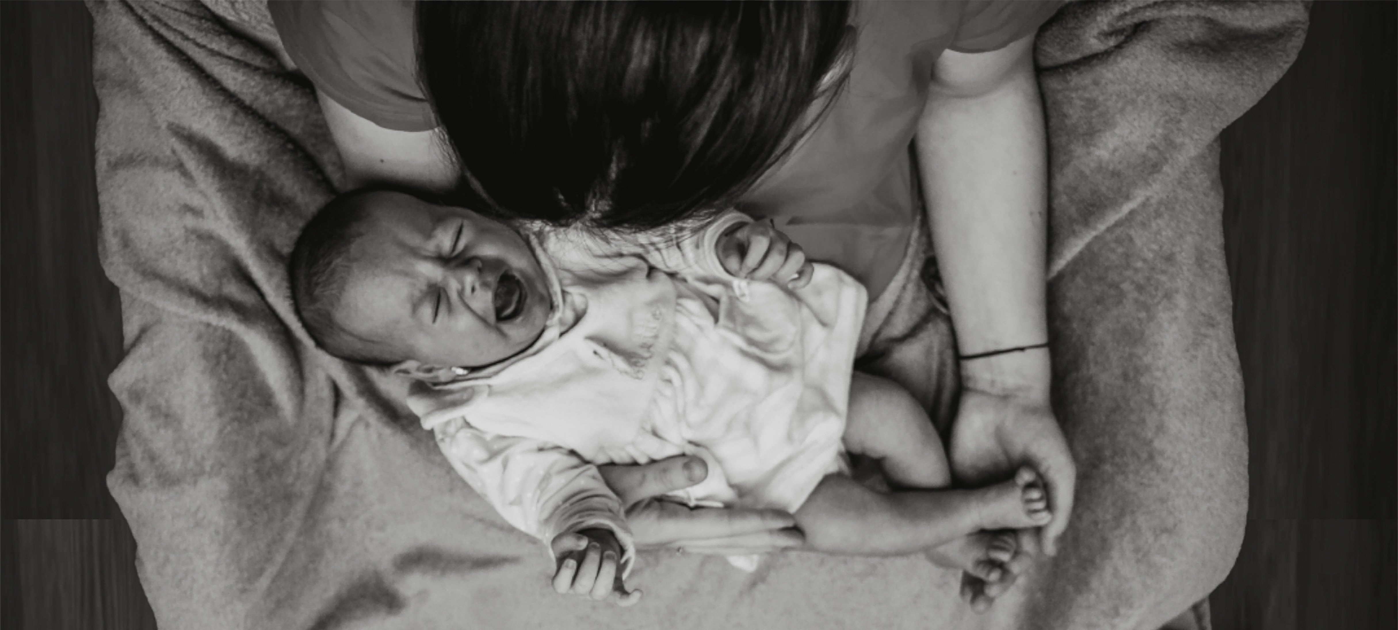Mai da sole. Le difficoltà di una madre.
